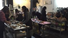 德晟集團(tuán)公司組織開展三八婦女節(jié)烘培活動